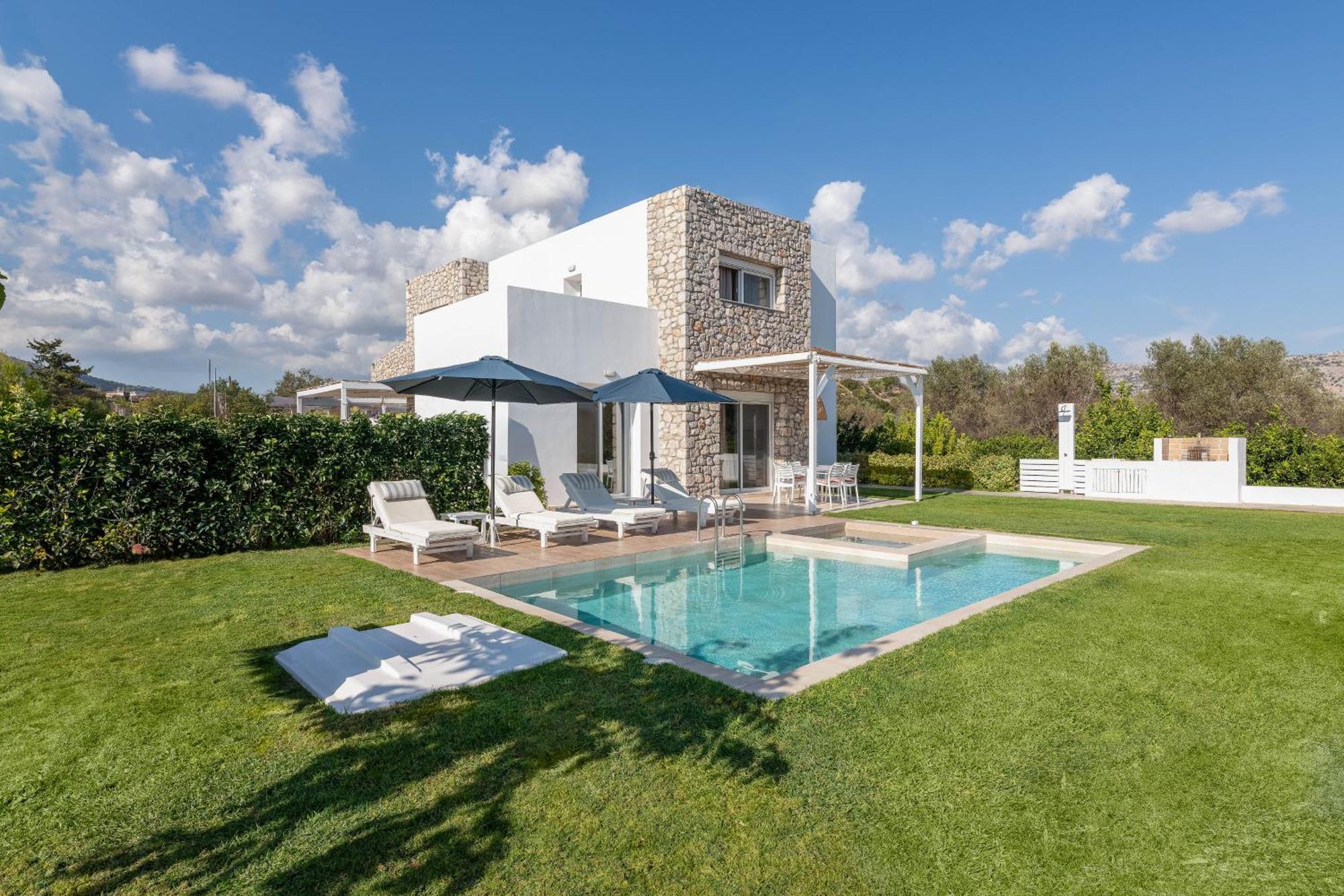 Ossiano Pool Villas,Heating Pool, 2 Min Drive To Haraki Beach & 10 Min To Lindos Exterior foto